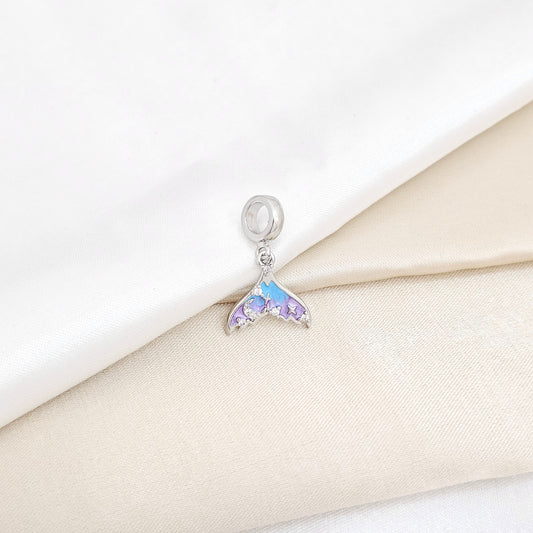 CHARM PLATEADO COLA DE BALLENA AZUL RF K6414