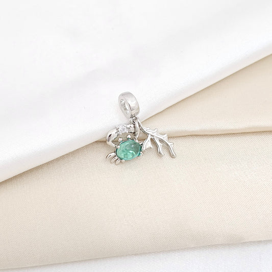 CHARM CANGREJO PLATEADO CON CIRCON VERDE RF K6416
