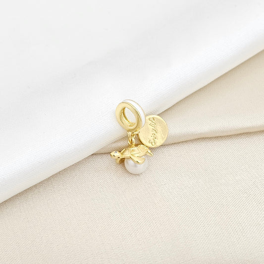 CHARM TORTUGA DORADO CON PERLA RF K6425