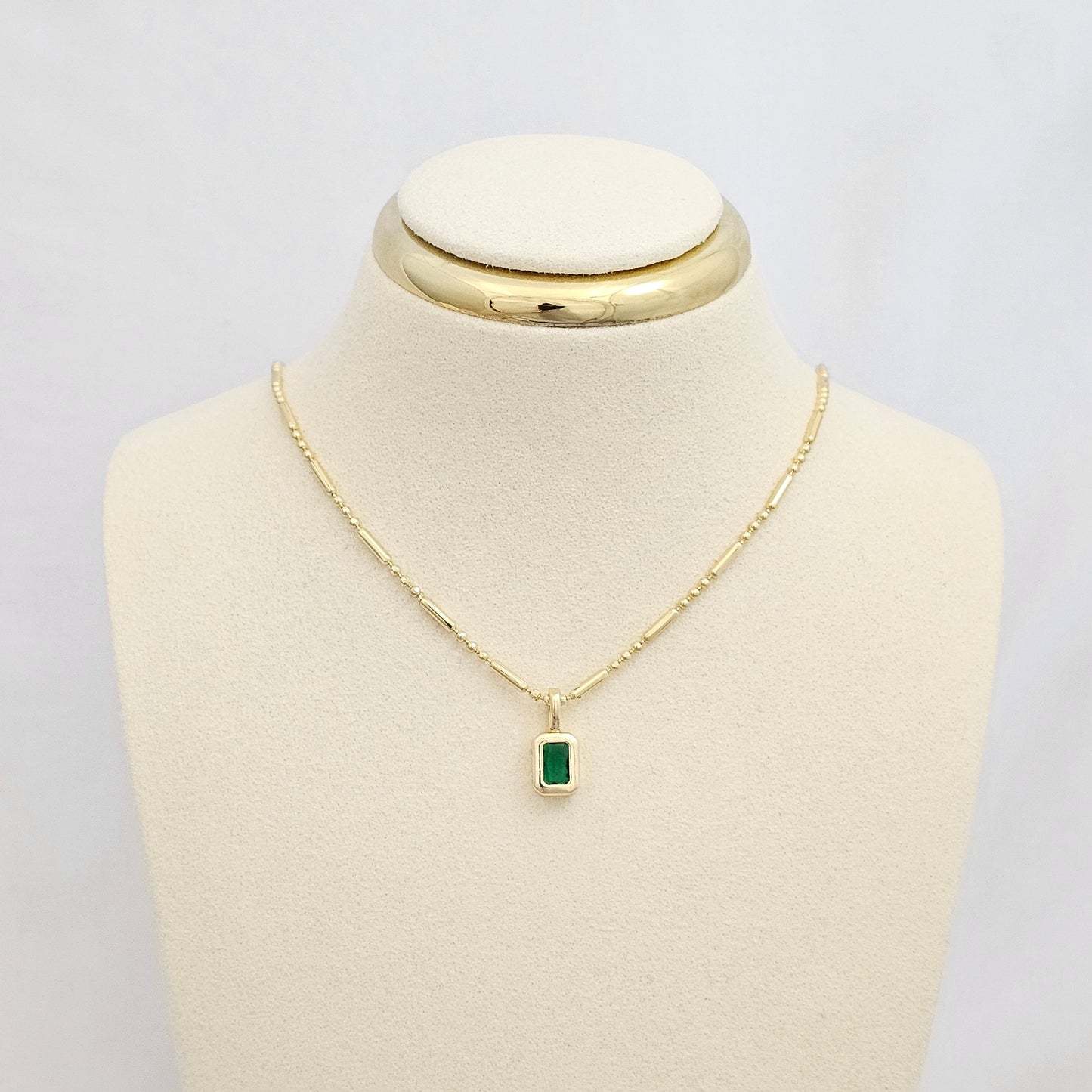 DIJE DORADO CIRCON RECTANGULAR VERDE RF K6718