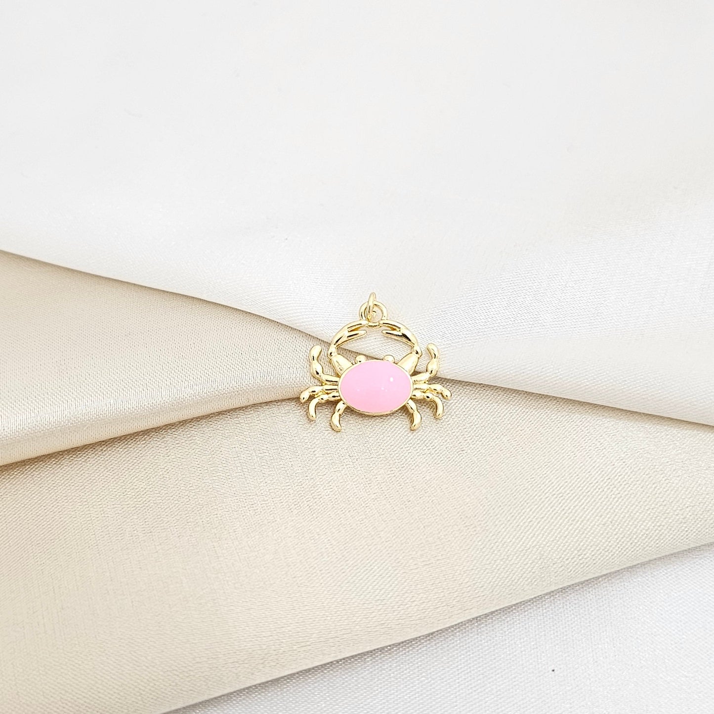 DIJE CANGREJO PEQUEÑO ROSA Y DORADO RF K7130