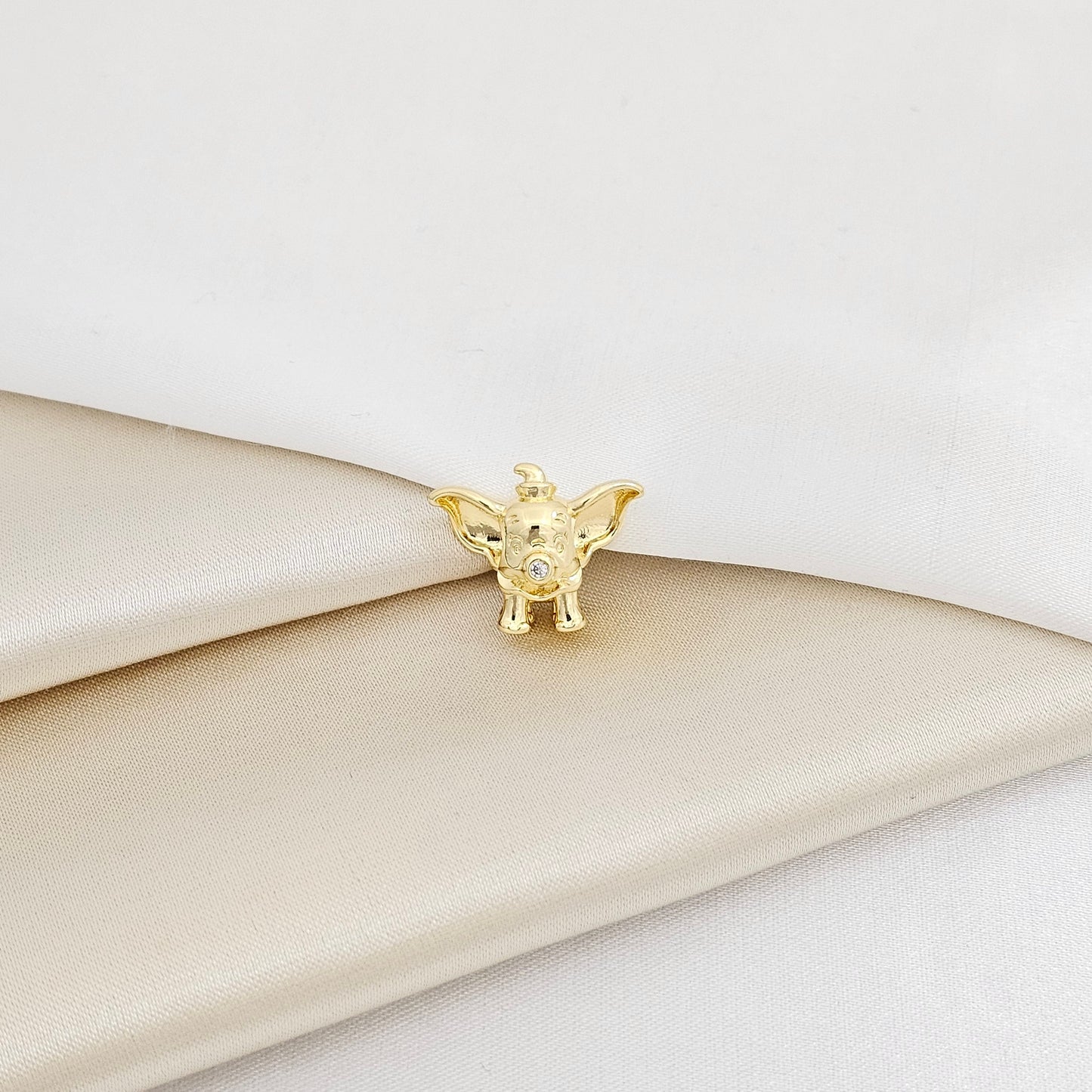 CHARM ELEFANTE PEQUEÑO DORADO RF K7272