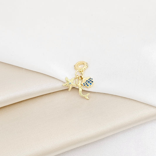 CHARM SIRENA ESTRELLA Y CONCHA DORADO RF K7295