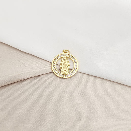 DIJE MEDALLA VIRGEN DE GUADALUPE CON CIRCONES DORADO RF K7962