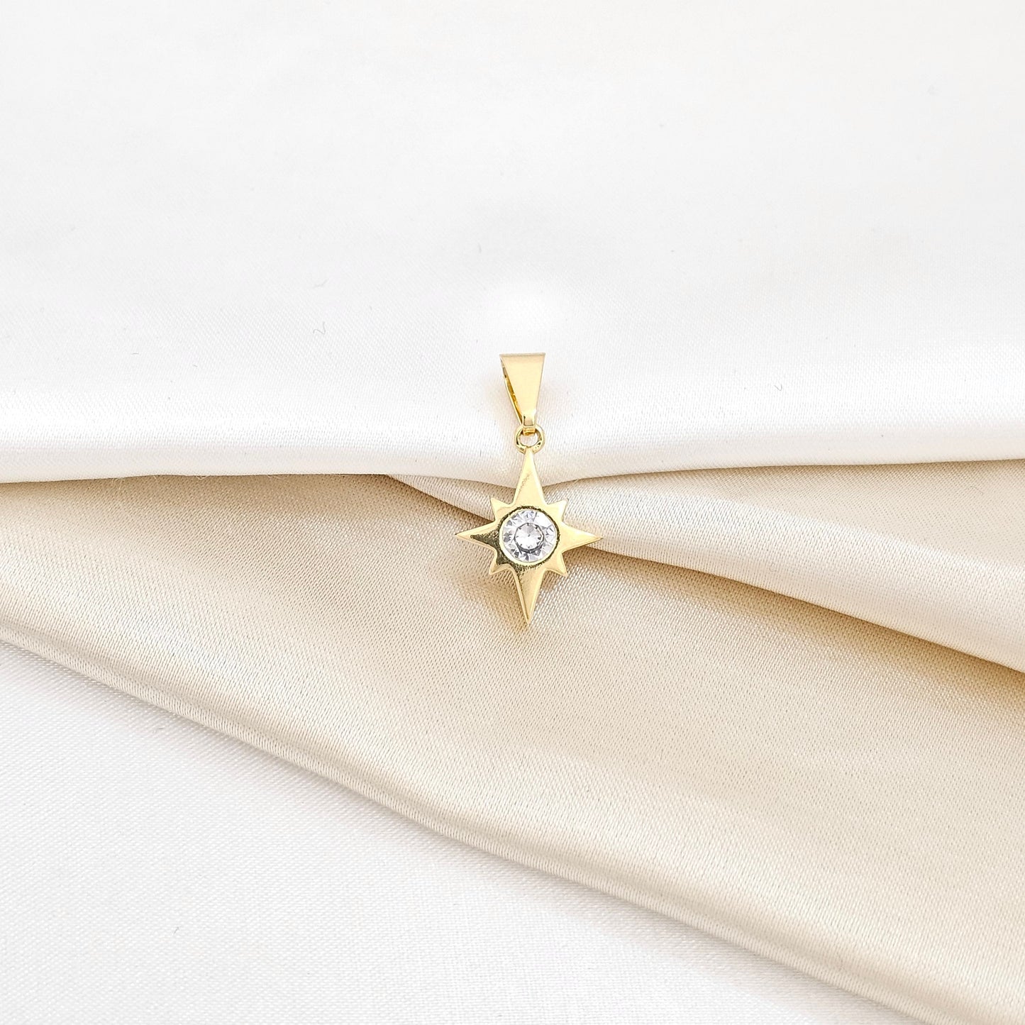 DIJE ESTRELLA CIRCONIA LAM 18K RF 23068-CRISTAL