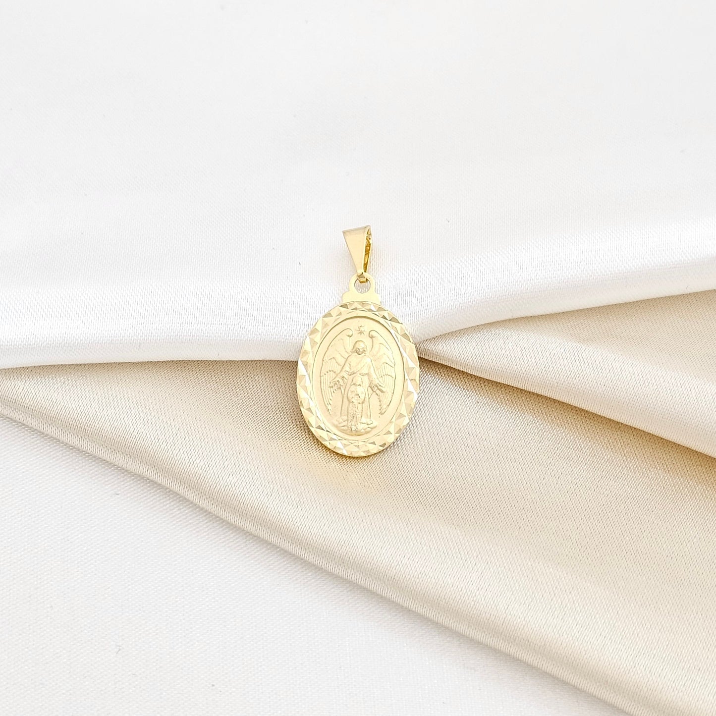 DIJE ANGEL CUSTODIO LAM18K - 23211