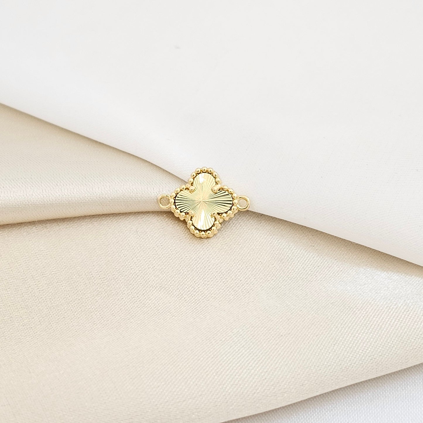 HERRAJE CLOVER SOL LAM 18K RF B/23392