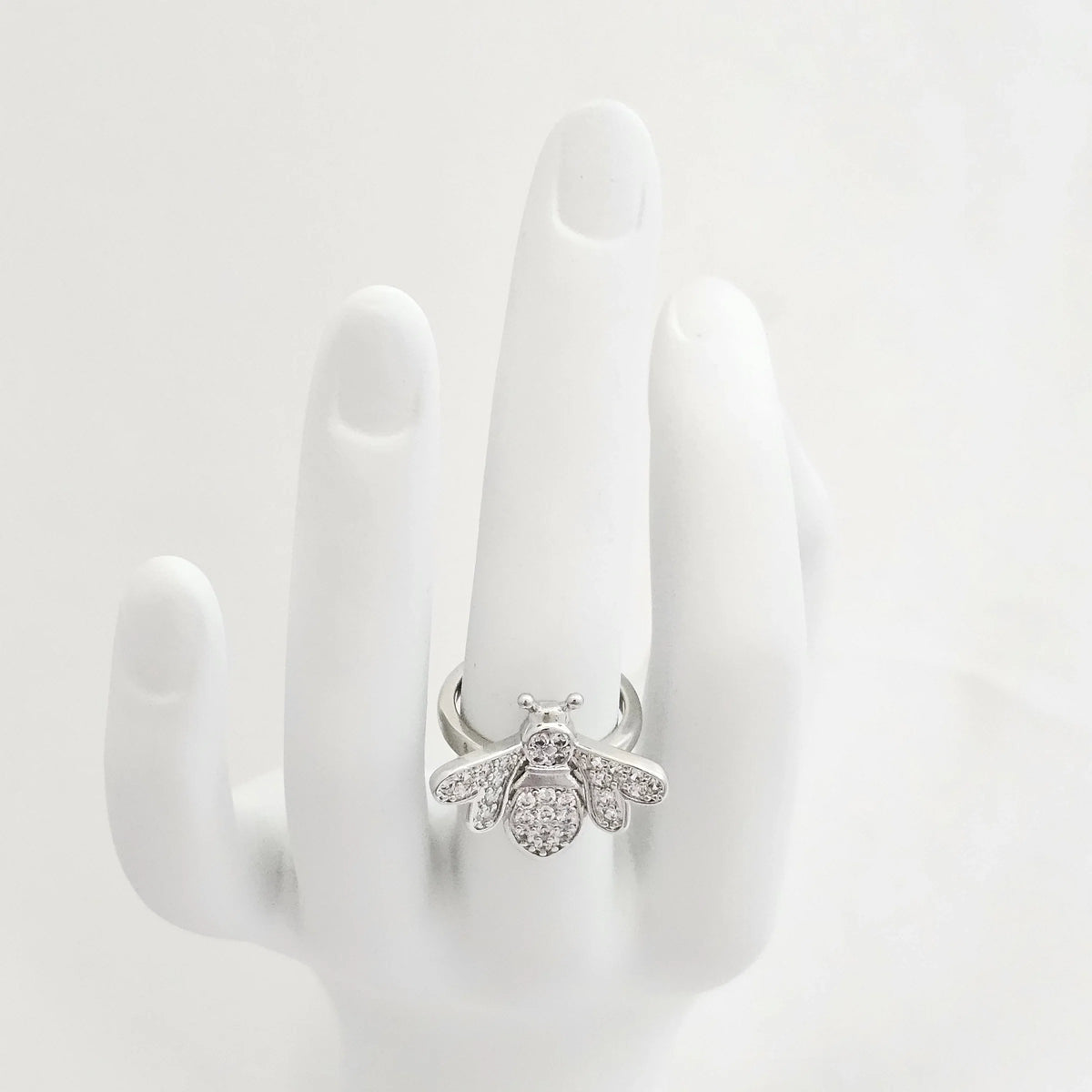 Anillo Abeja Reina Circones Plateado Rf K6524