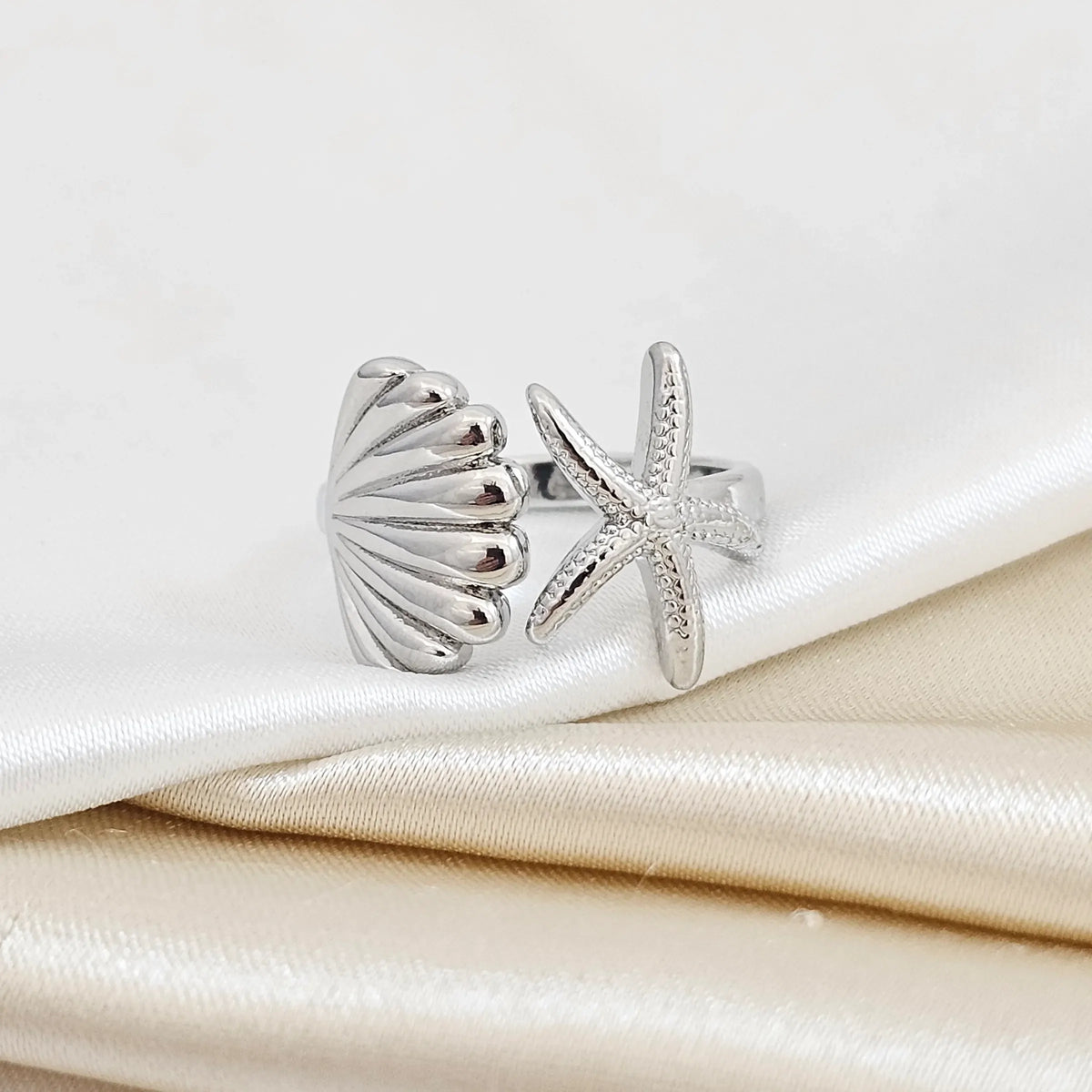 Anillo Concha Y Estrella De Mar Plateado Rf K4252