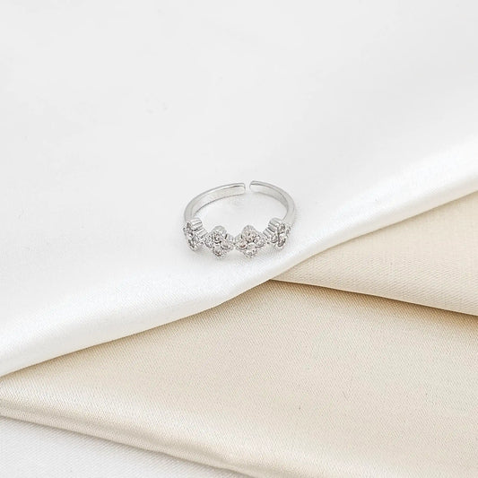 Anillo Cuatro Trebol Con Circones Plateado Rf K6308