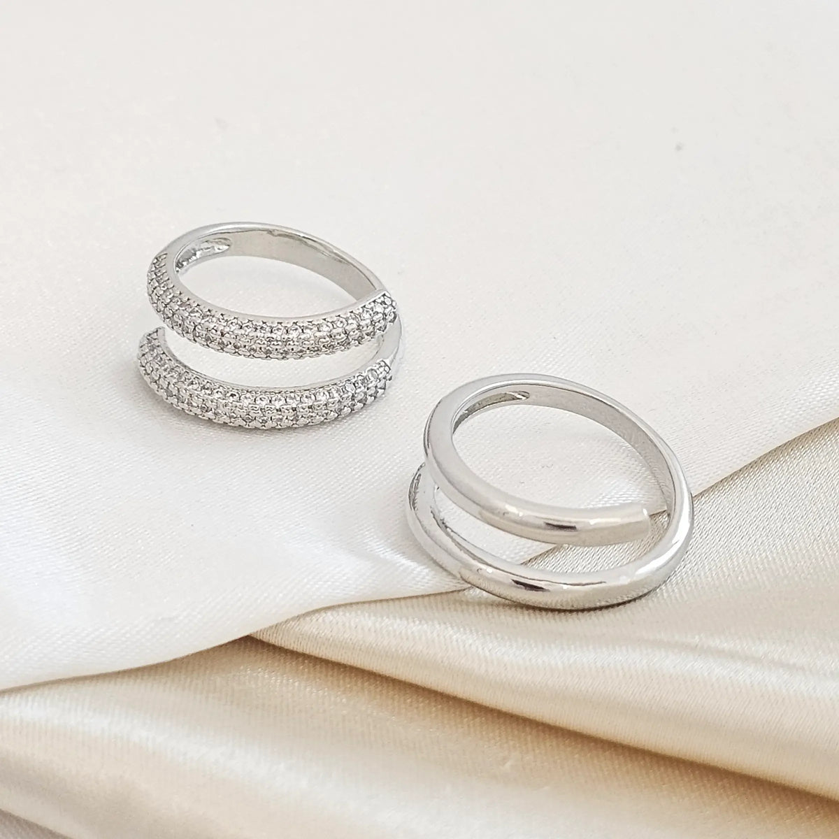 Anillo Doble Proposito Liso Y Con Circones Plateado Rf K4679
