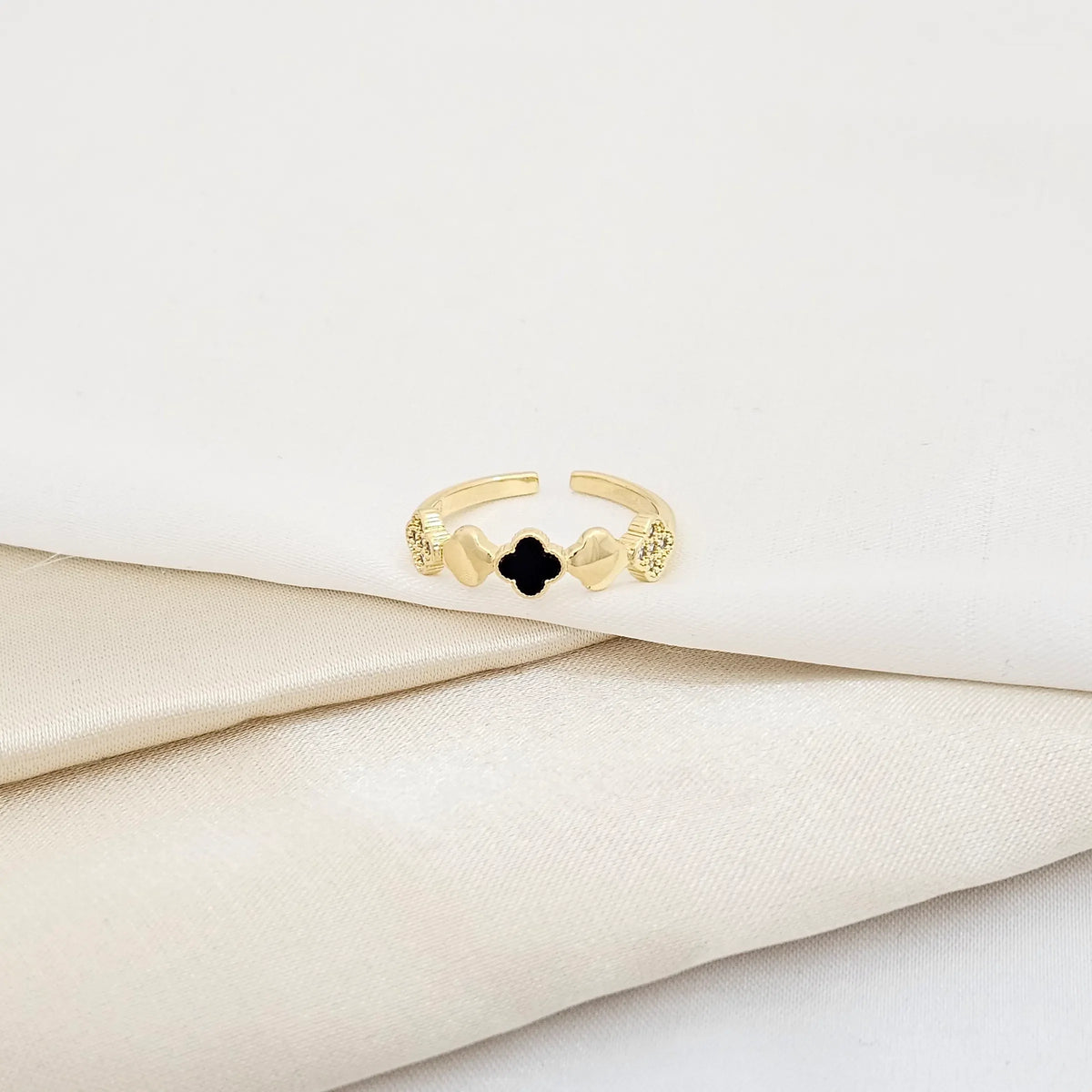 Anillo Duality Clover Ajustable Lam 18K Rf B/13104
