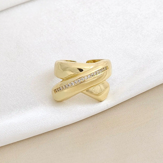Anillo En X Con Circones Dorado Rf K3275