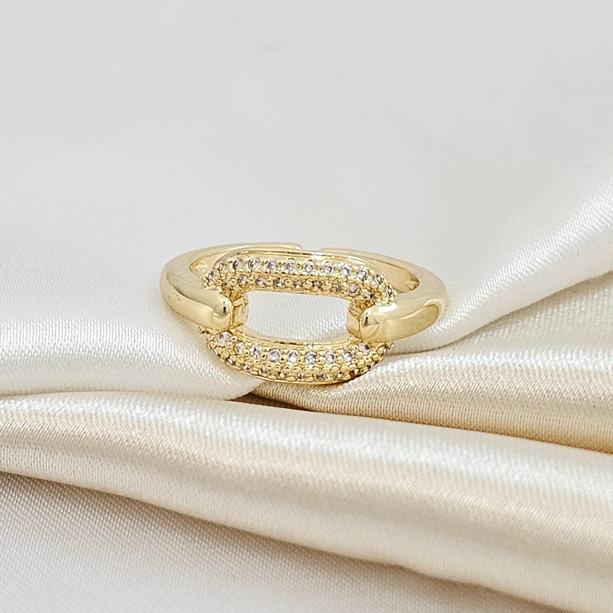 Anillo Entrelazado Con Circones Dorado Rf K4746