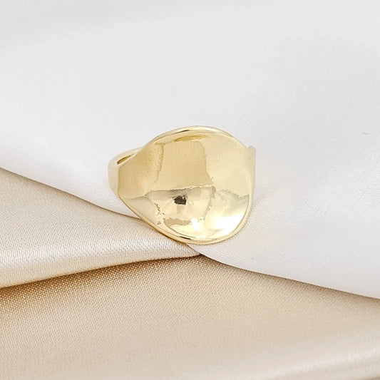 Anillo Hoja Grande Lisa Dorado Rf K4055