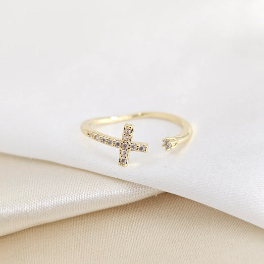 Anillo Liso Cruz Con Circones Dorado Rf K7937