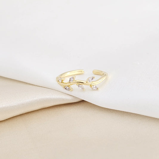 Anillo Mini Hojas Con Circones Dorado Rf K7939