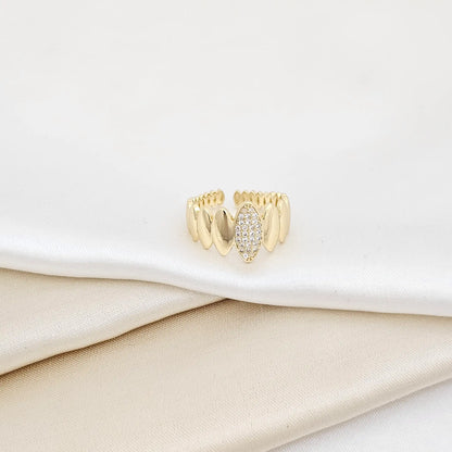 Anillo Ovalos Lisos Y Con Circones Dorado Rf K6990