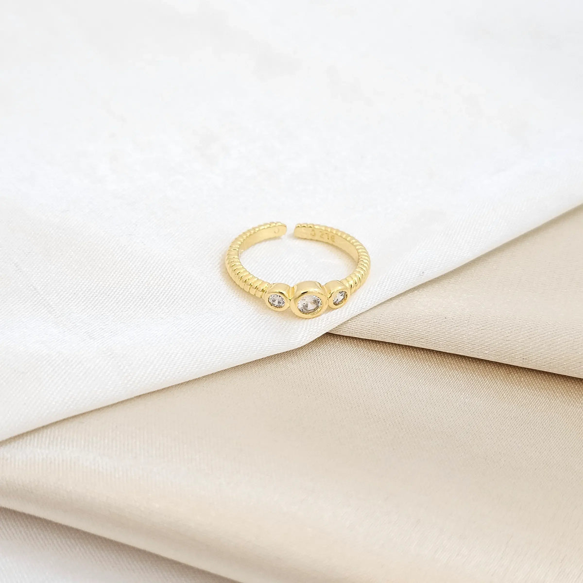 Anillo Rayalty Ajustable Lam 18K Rf 13052