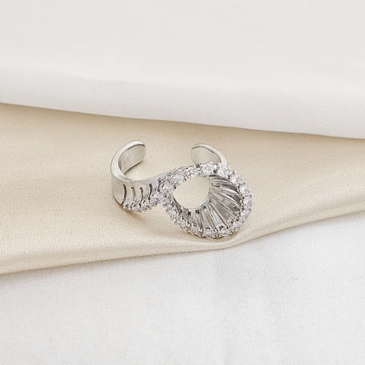 Anillo Tornado Con Circones Plateado Rf K3558