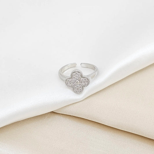 Anillo Trebol Con Circones Plateado Rf K6226