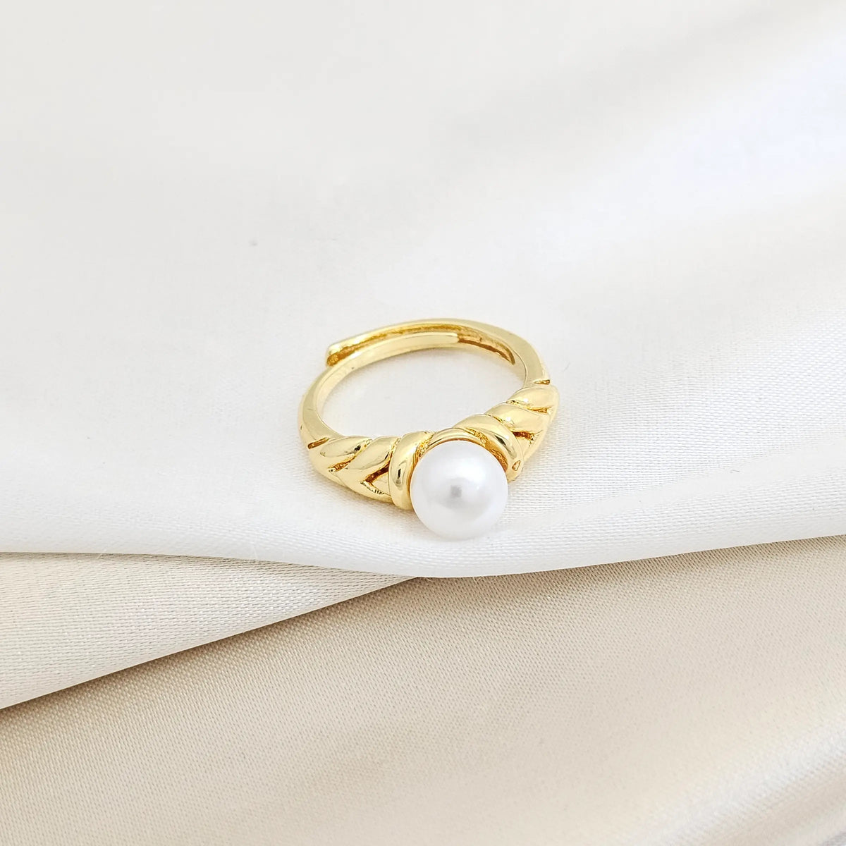 Anillo Trenza Dorado Con Perla Rf K7699