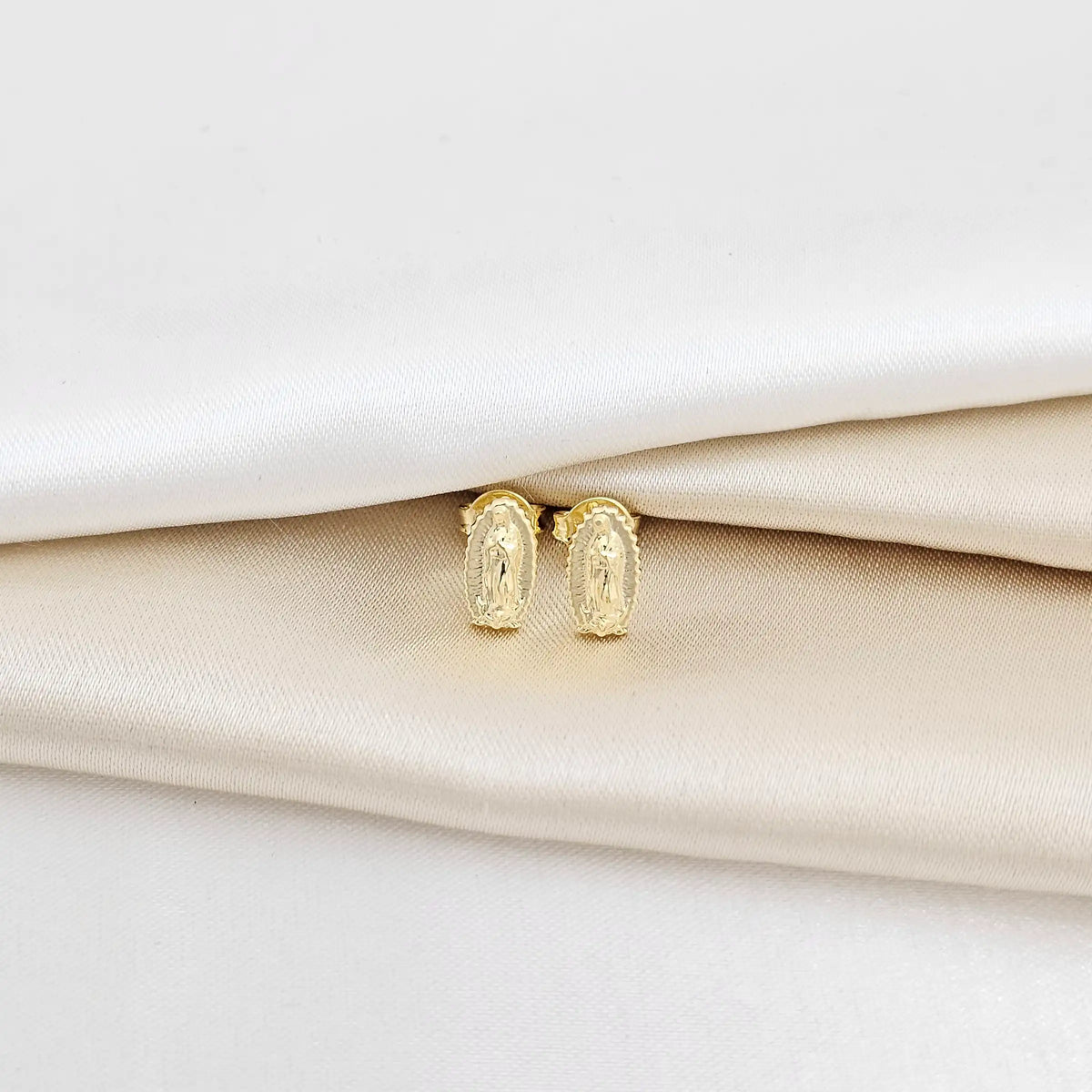 A Guadalupe Finita Lam 18K Rf B/34259