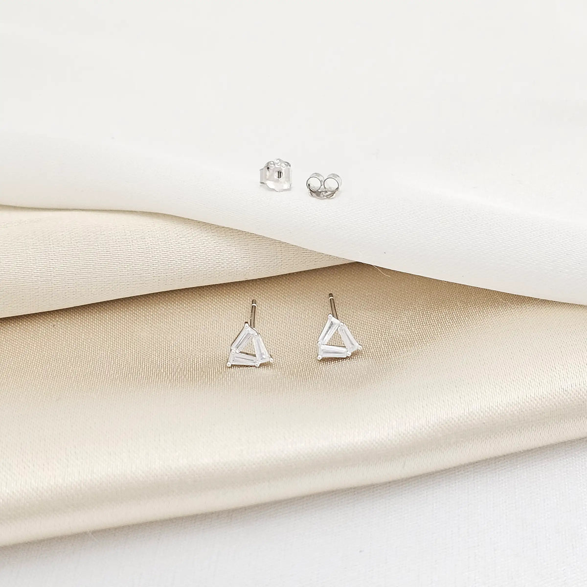 Arete Topo Triangle Crystal 4Mm Plata 925 B/S/30008/Cont