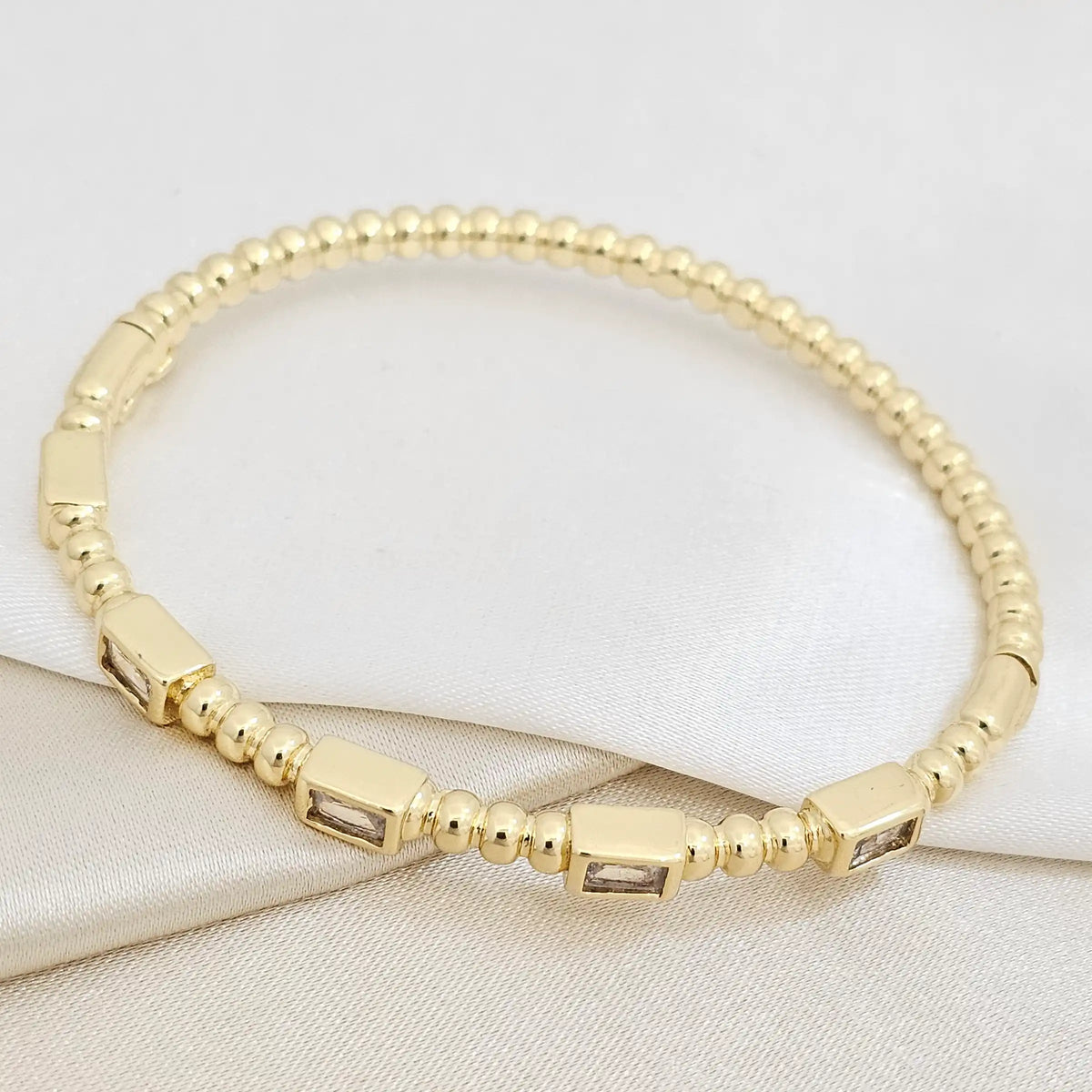 Brazalete Cinco Rectangulos Dorado Circones Cristal Rf K7163