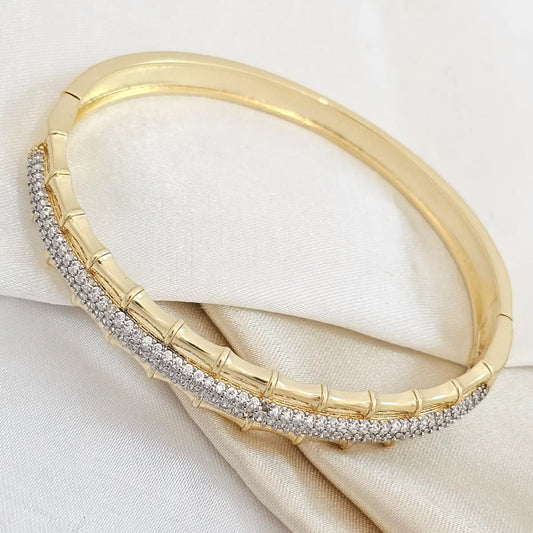 Brazalete Tres Lineas Dorado Y Circones Plateado Rf K5100