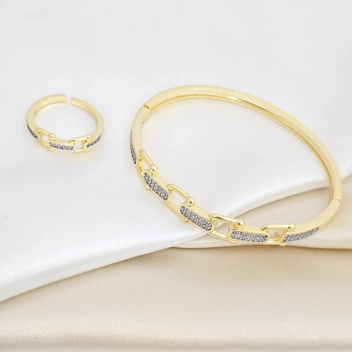 Brazalete Y Anillo Eslabones Dorado Circones Plateado Rf K6861