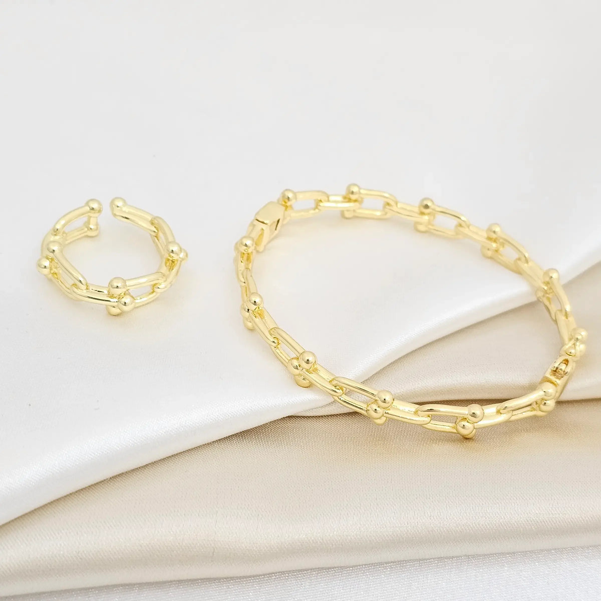 Brazalete Y Anillo Eslabones Lisos Dorado Rf K6858