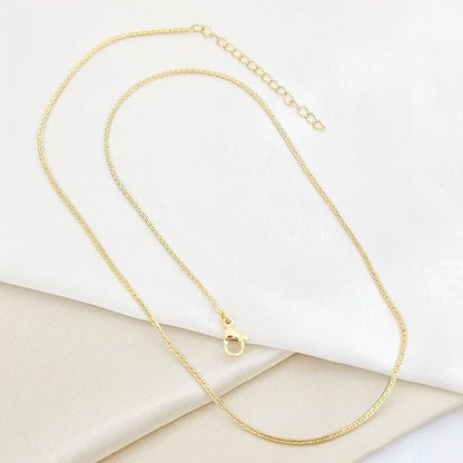 Cadena Elegante Cuadrada Con Extensor Dorado Rf K7523