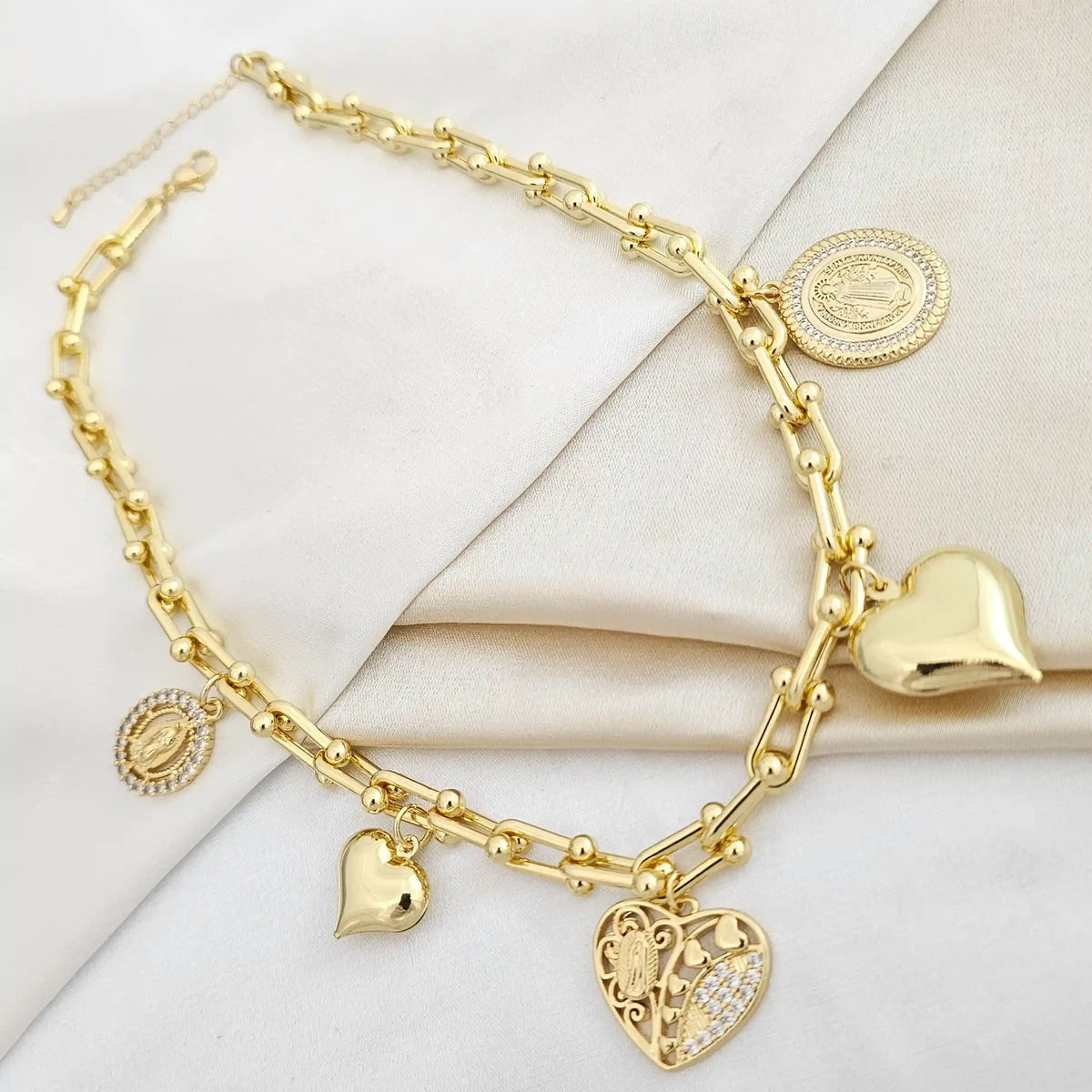 Cadena Eslabones Dijes Religiosos Con Corazones Dorado Rf K4881