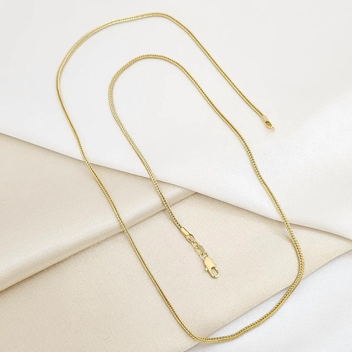 Cadena Franco Cuadrada 2Mm 65Cms Lam 18K B/40088