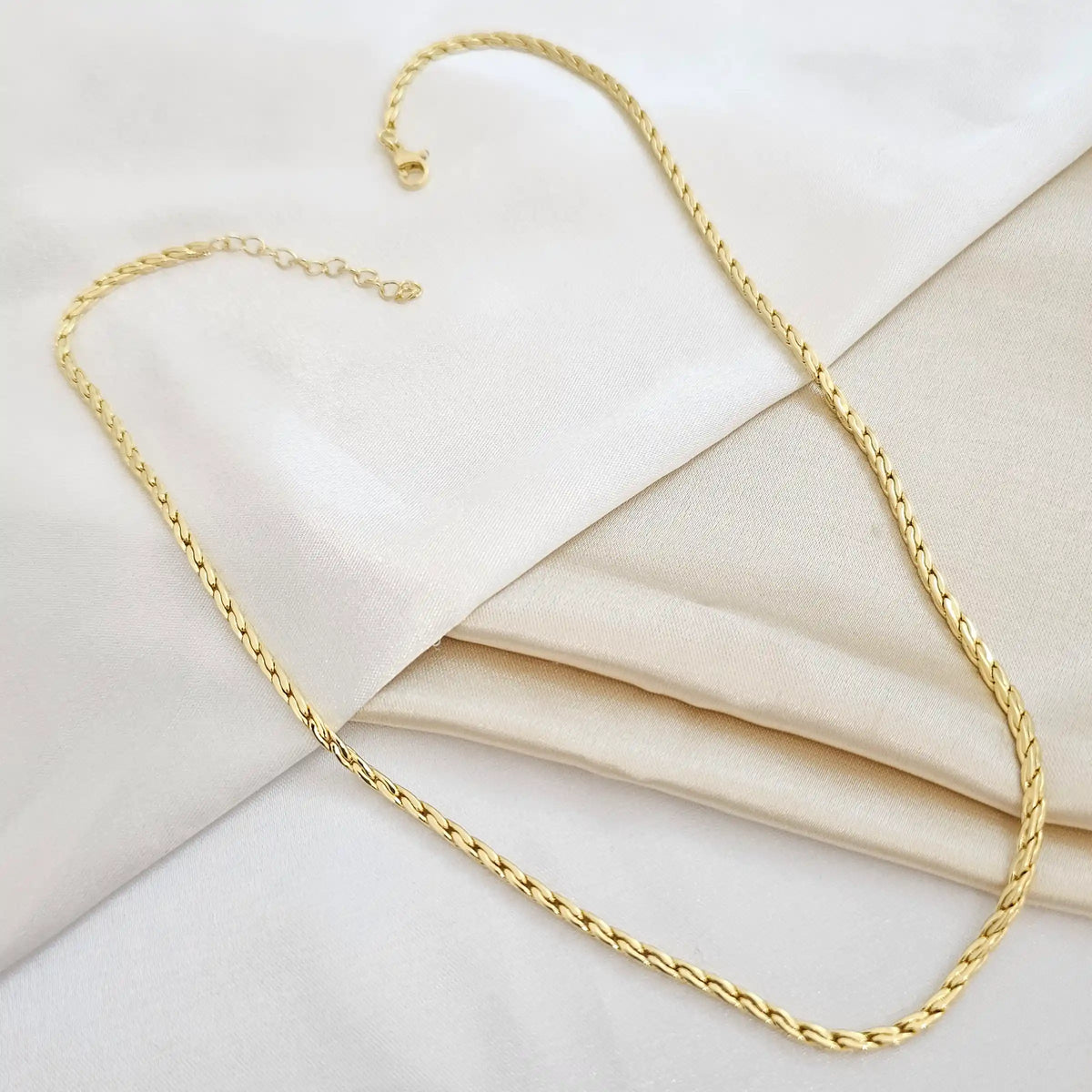 Cadena Trenza Elegante Con Extensor Dorado Rf K4534