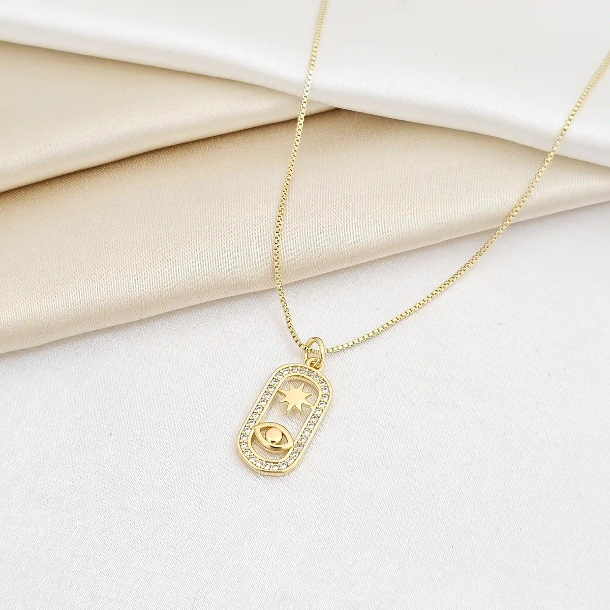 Cadena Veneciana Punta Aguja Dije Sol Y Ojo Dorado Rf K6968