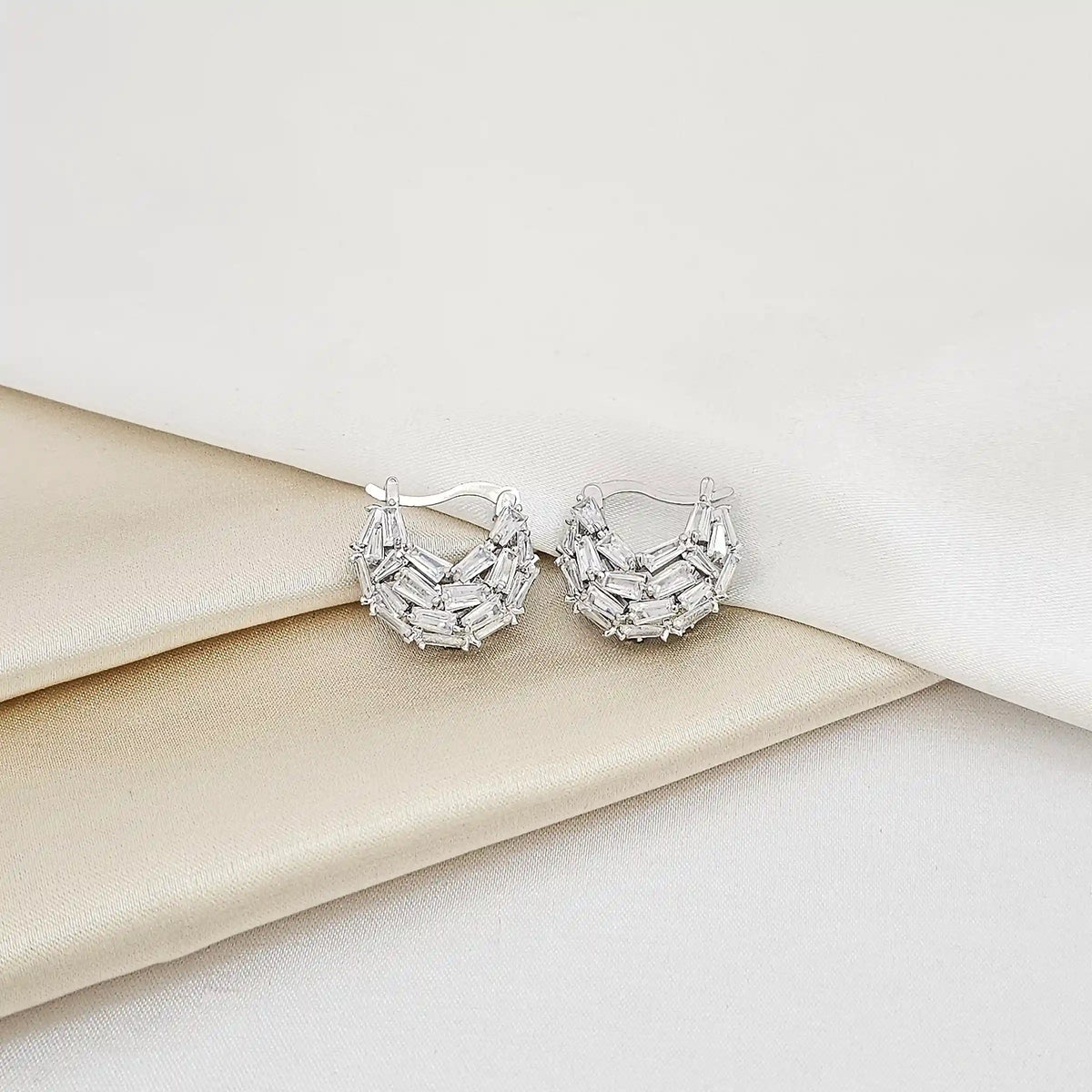 Candonga Con Circones Rectangulares Plateado Rf K7356