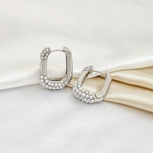 Candonga Cuadrada Con Perlas Plateado Rf K4257