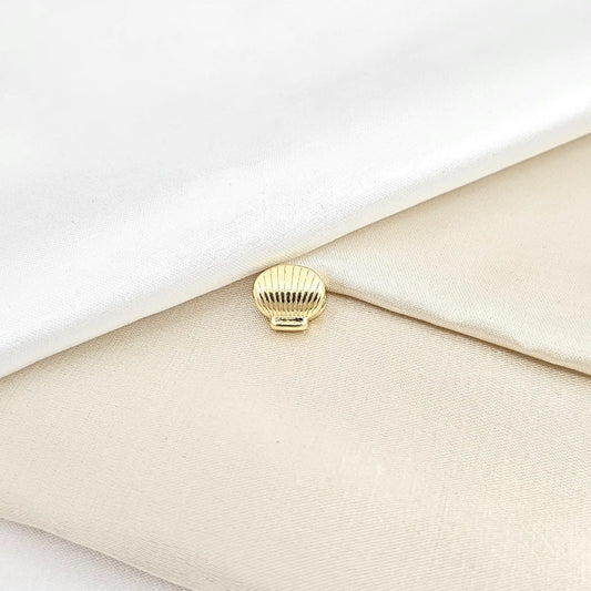 Charm Concha Gruesa Dorado Rf K6586