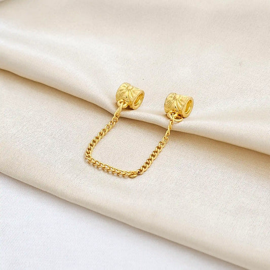 Charm Doble Barril Con Flor Dorado Rf K4123