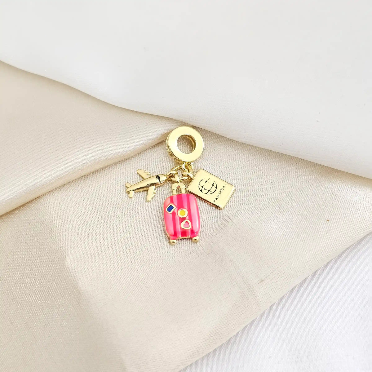 Charm Maleta Rosa Avion Y Pasaporte Dorado Rf K7796