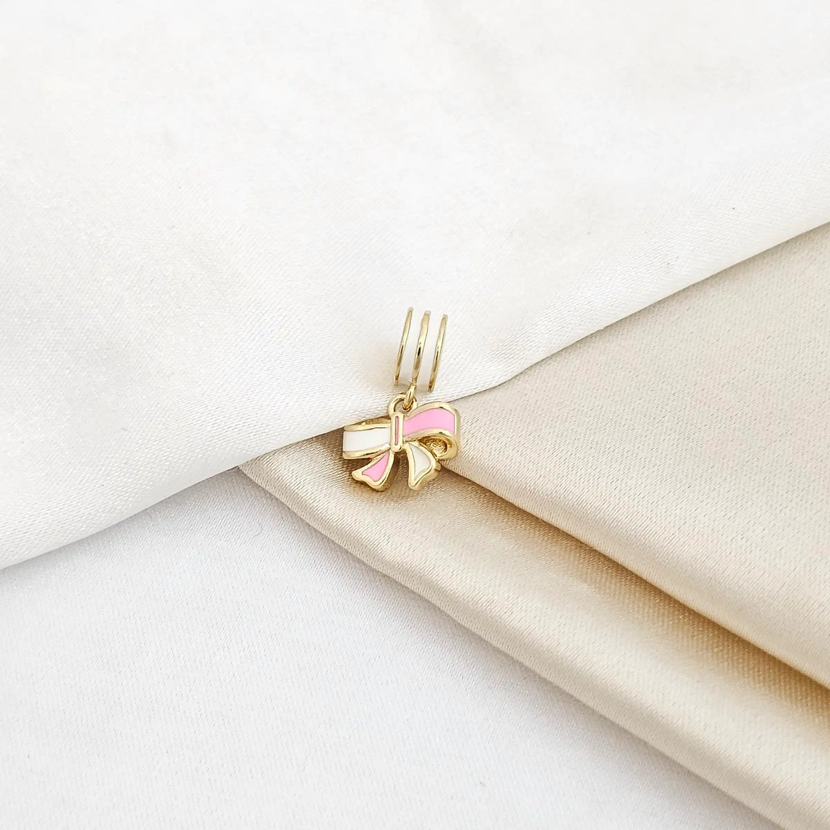 Charm Moño Blanco Y Rosa Rf K5227