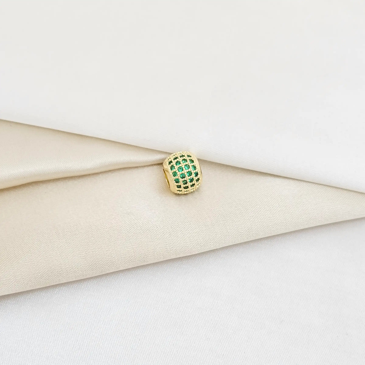 Charm Separador Verde Dorado Rf K5958