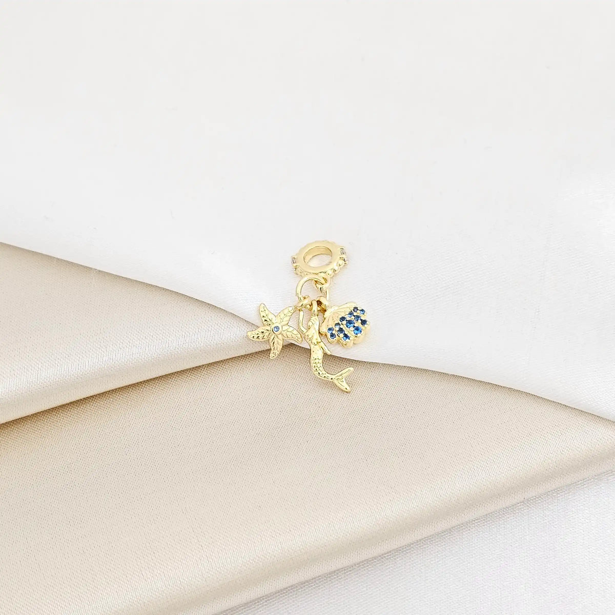 Charm Sirena Estrella Y Concha Dorado Rf K7295