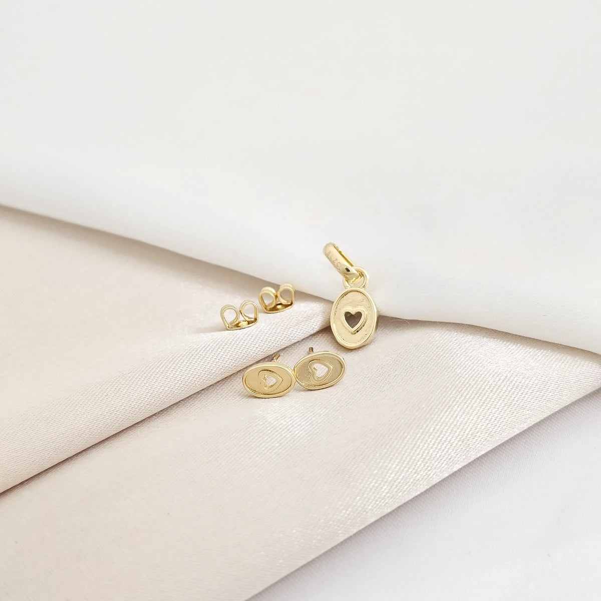 Conjunto Golden Love Lam 18K B/60000