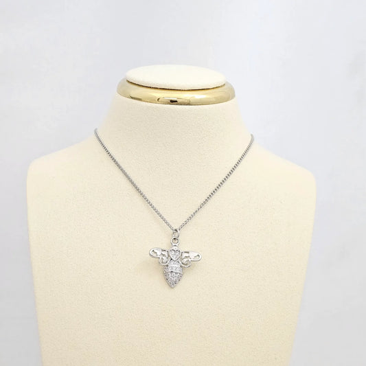 Dije Abeja Con Corazones Y Circones Plateado Rf K6581