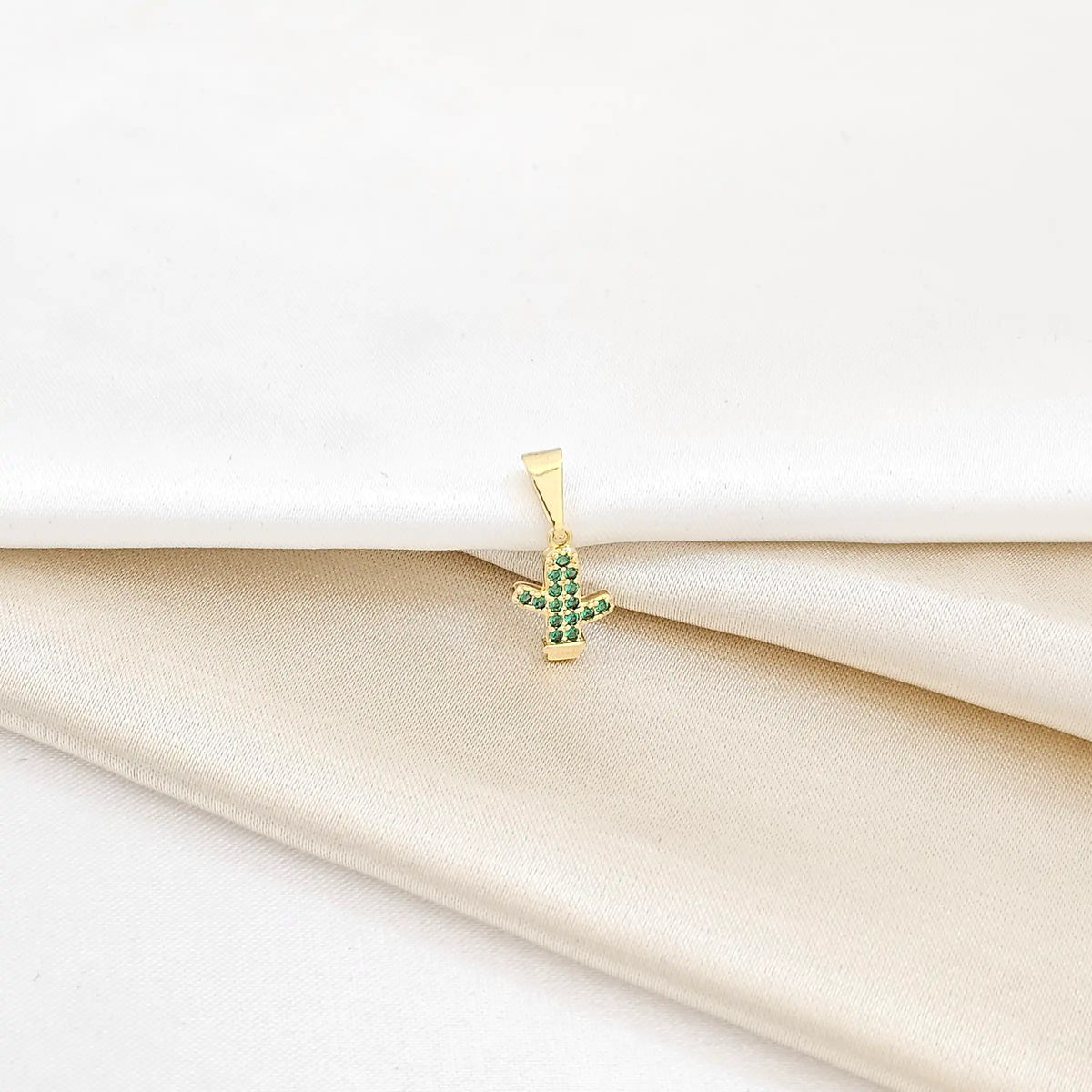 Dije Cactus Lam18K-23175