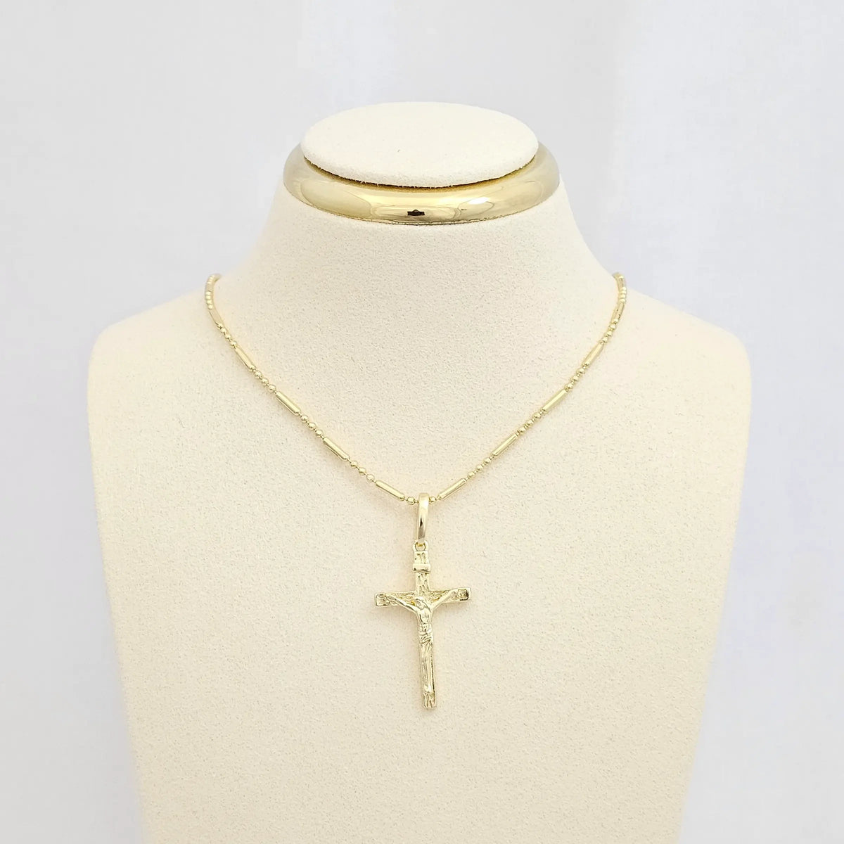 Dije Cristo Dorado Rf K6808
