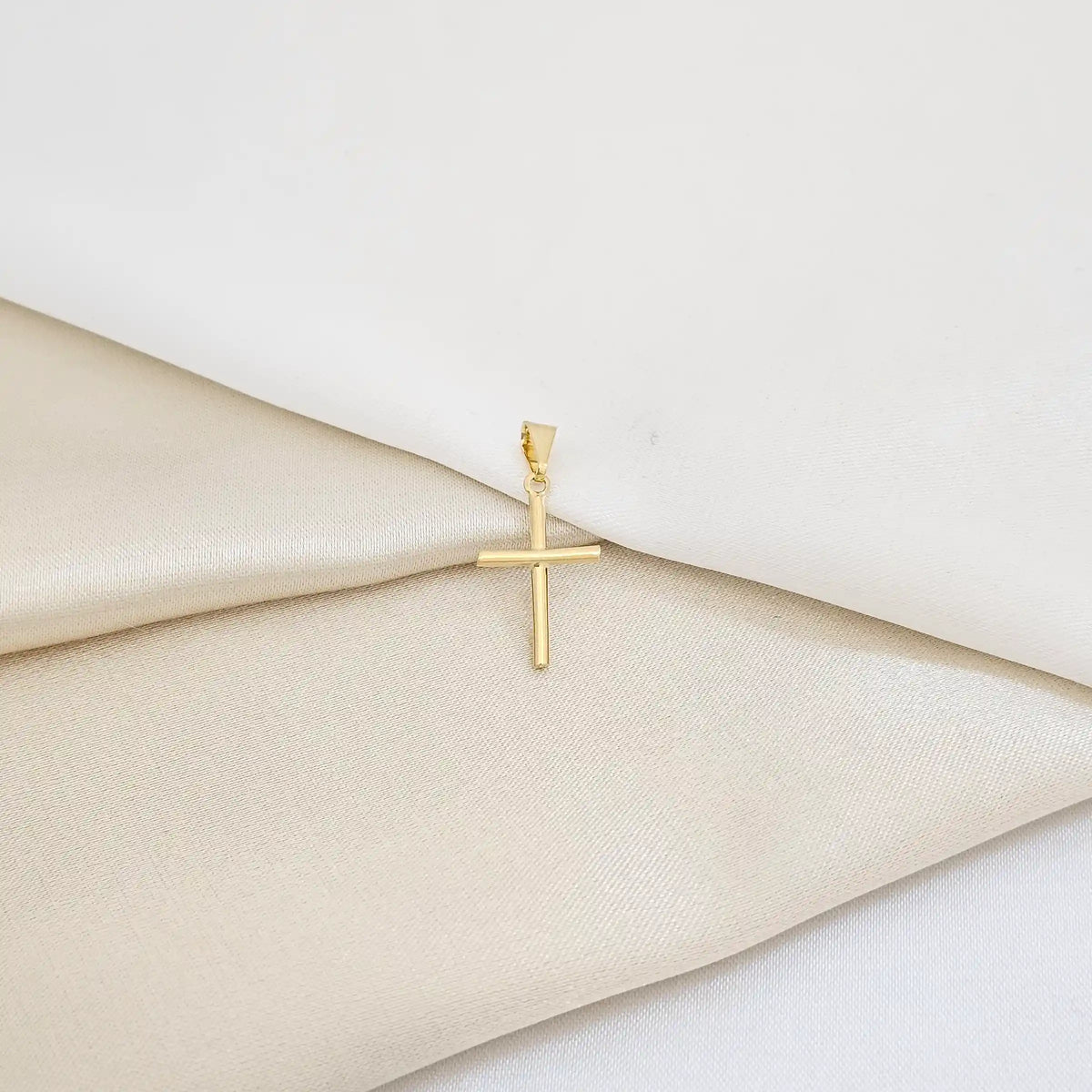Dije Cruz Tubular Delgada Lam18K B/23046
